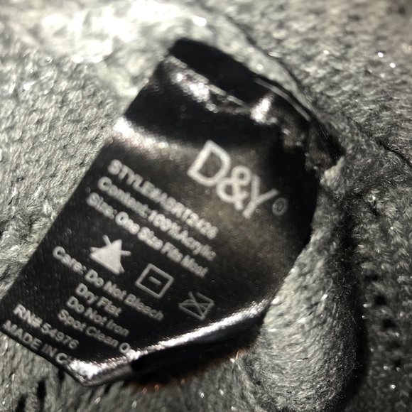 NWT Cute Sparkly Hat Set - Picture 2 of 2